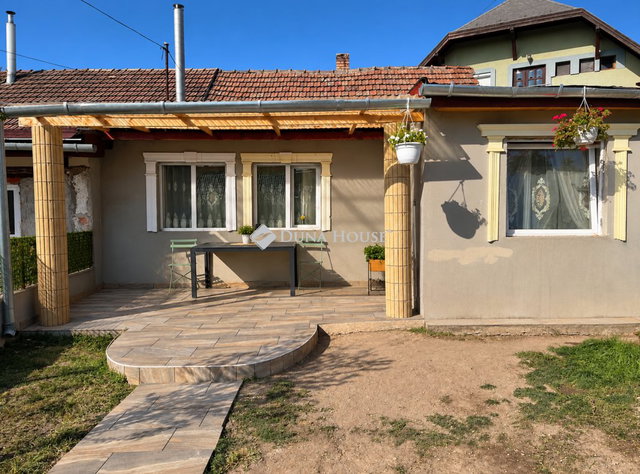 Eladó ikerház, Maglódon 58 M Ft, 2 szobás / költözzbe.hu