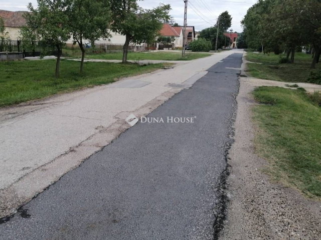 Kiadó ipari ingatlan, Bicskén, Bethlen Gábor utcában
