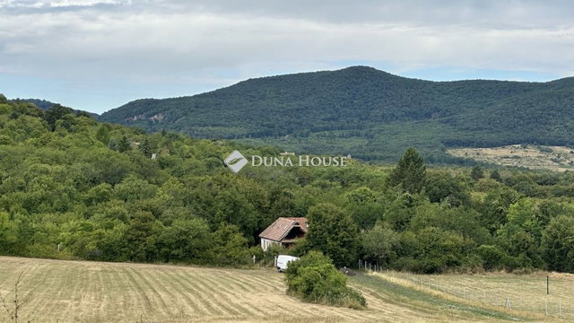 Eladó telek, Szentendrén, Névtelen utcában 16.1 M Ft
