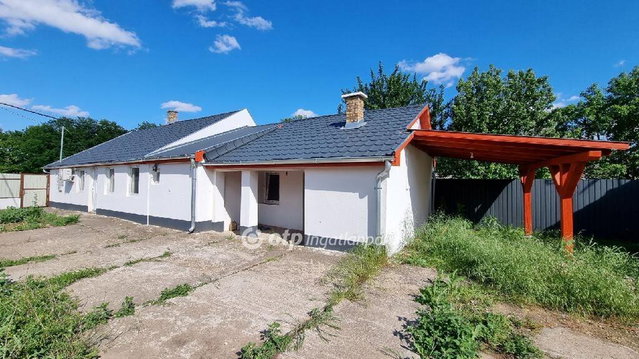 Eladó családi ház, Hajdúböszörményen 36.9 M Ft, 2 szobás
