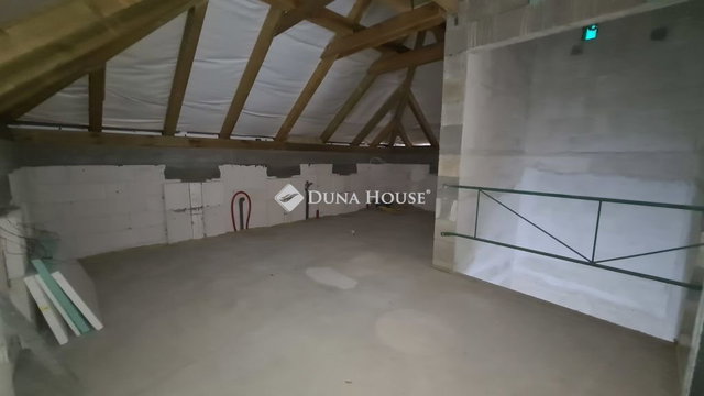 Eladó ipari ingatlan, Sopronban 85 M Ft / költözzbe.hu