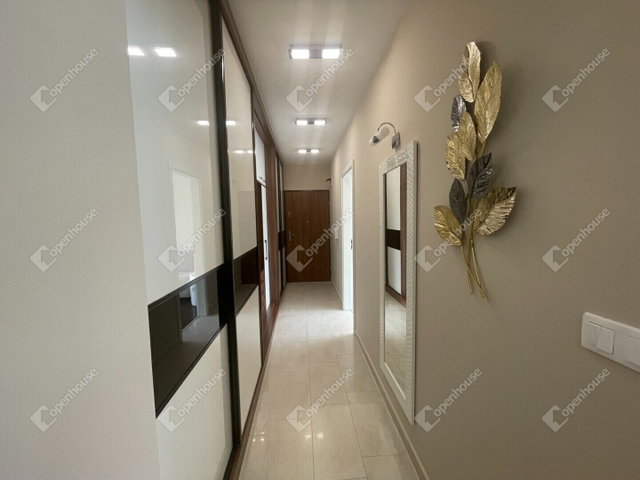 Kiadó téglalakás, albérlet, Debrecenben 525 E Ft / hó, 4 szobás