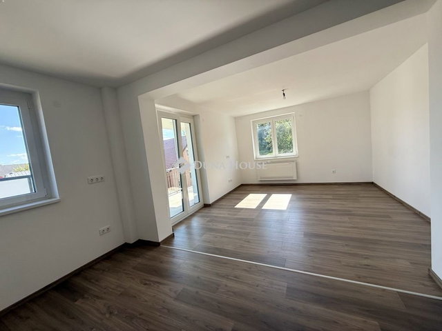 Eladó téglalakás, Herenden 83 M Ft, 3 szobás