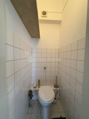 Eladó téglalakás, Kecskeméten 38 M Ft, 2 szobás