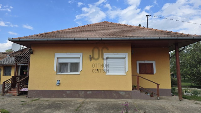 Eladó családi ház, Tiszafüreden 40.5 M Ft, 3 szobás