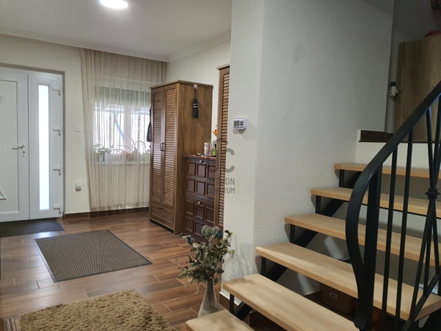 Eladó családi ház, Kisvárdán 127 M Ft, 5 szobás