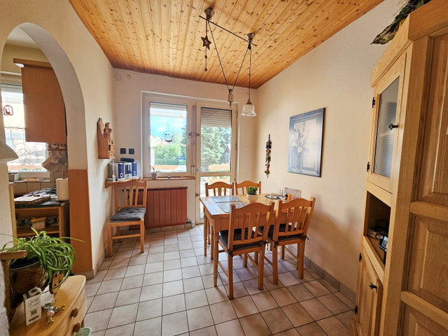 Eladó családi ház, Győrött 114.9 M Ft, 5 szobás