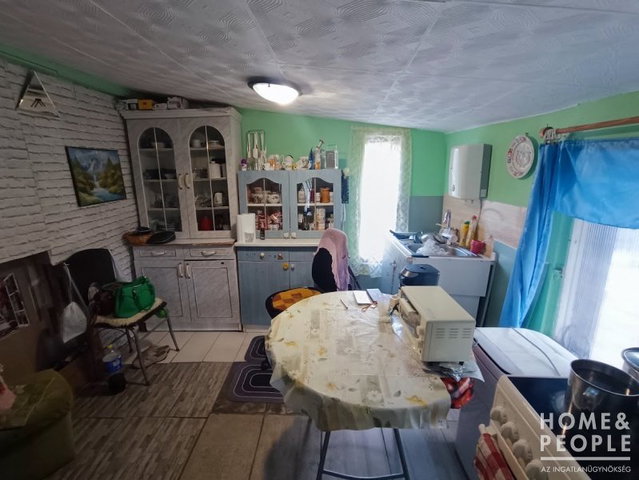 Eladó családi ház, Balástyán 9.99 M Ft, 1 szobás