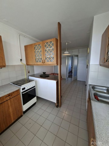 Eladó téglalakás, Sopronban 65 M Ft, 4 szobás