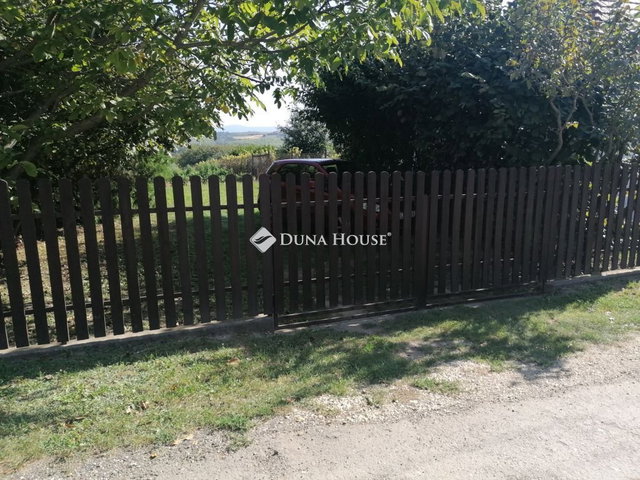 Eladó telek, Mányon 15 M Ft / költözzbe.hu