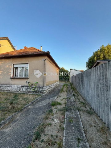 Eladó családi ház, Harkányban 17.65 M Ft, 1 szobás