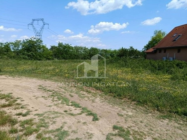 Eladó telek, Litéren 28 M Ft / költözzbe.hu