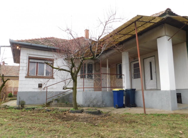 Eladó családi ház, Tápiószentmártonon 42 M Ft, 3 szobás