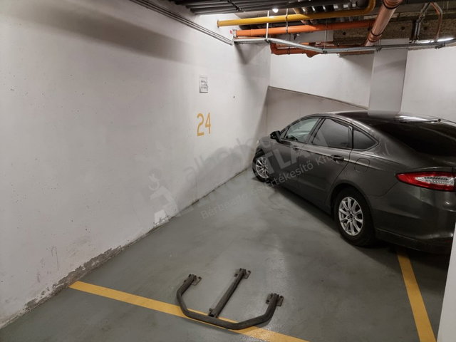 Kiadó garázs, Budapesten, VI. kerületben, Ó utcában
