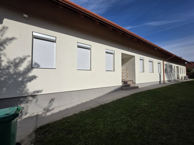 Eladó téglalakás, Adonyban 39.9 M Ft, 1 szobás