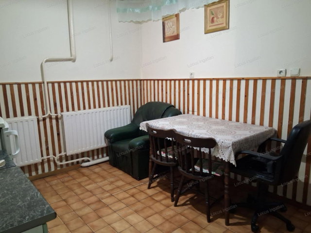 Eladó családi ház, Kengyelen 30 M Ft, 4 szobás