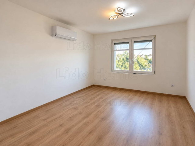 Eladó családi ház, Balatonalmádiban 180 M Ft, 4 szobás