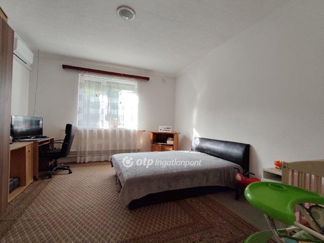 Eladó családi ház, Hajdúhadházon 45 M Ft, 3 szobás