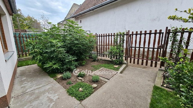Eladó téglalakás, Budapesten, XXIII. kerületben 34.9 M Ft