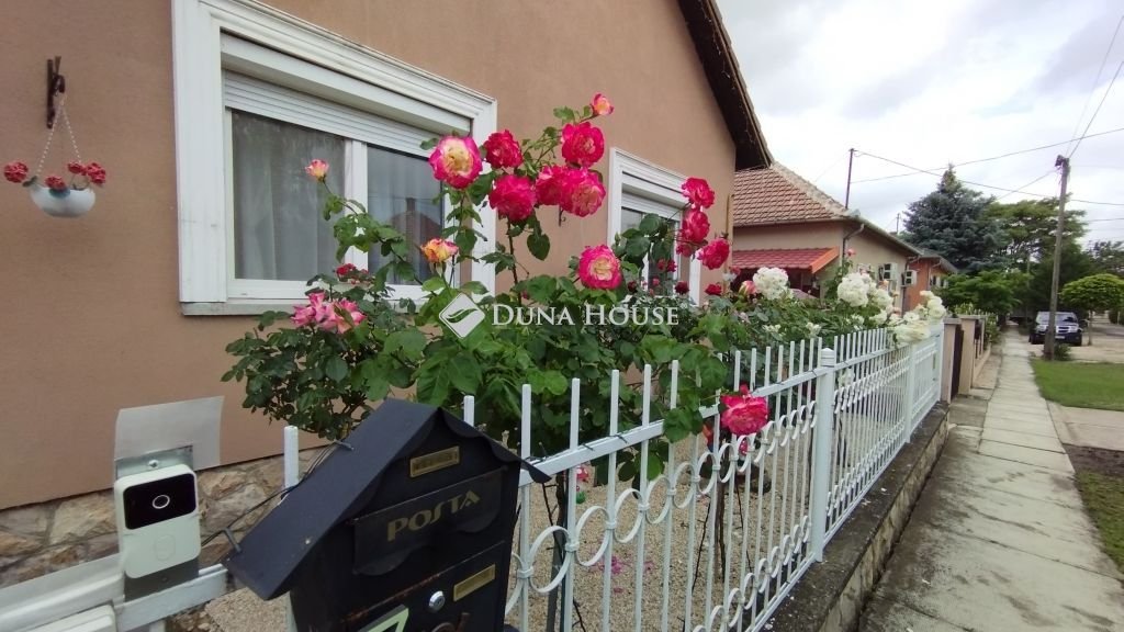 3 bed · 140m² · 42.990.000 ft