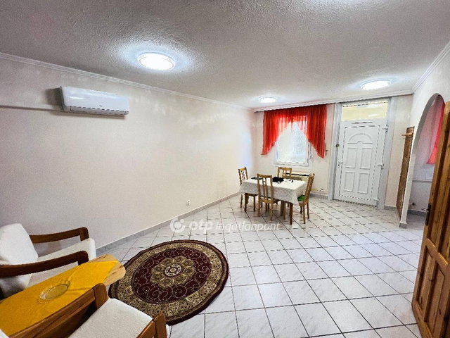 Kiadó téglalakás, albérlet, Egerben 200 E Ft / hó, 3 szobás