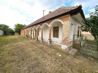 Eladó családi ház
