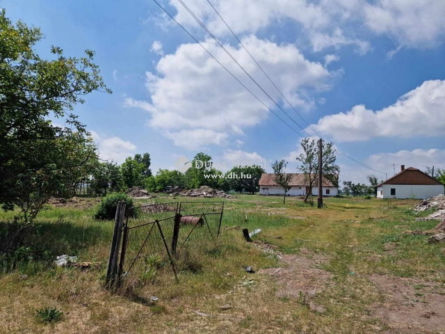 Eladó mezogazdasagi ingatlan, Lajosmizsén 19.9 M Ft, 1 szobás