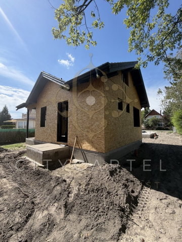 Eladó családi ház, Balatonfenyvesen 55 M Ft, 1+1 szobás