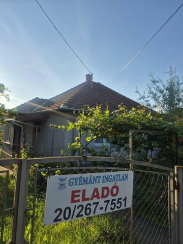Eladó családi ház, Alsótoldiban 37 M Ft, 2 szobás