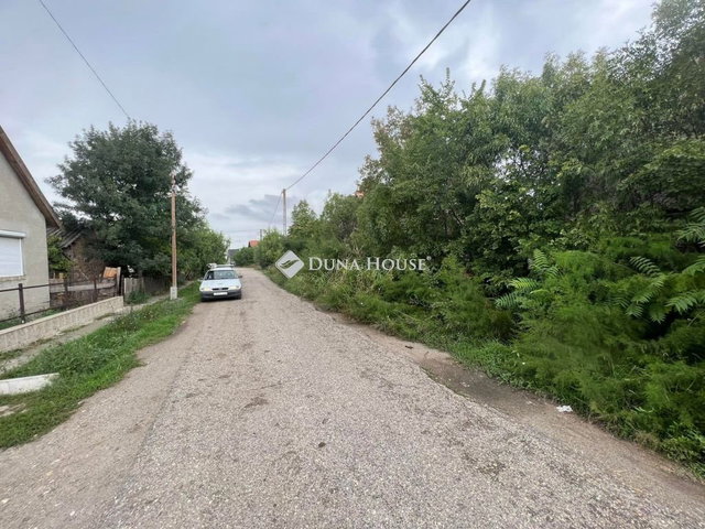 Eladó telek, Újszászon 3 M Ft / költözzbe.hu