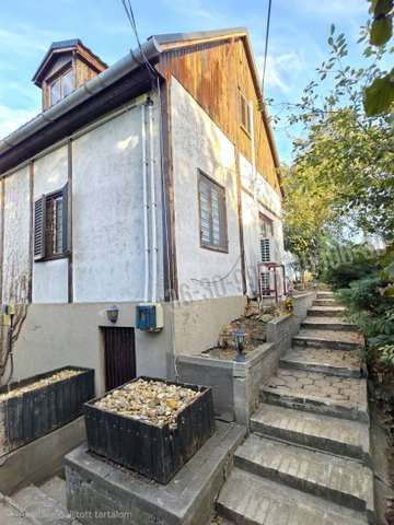 Eladó nyaraló, Dunaharasztin, Búzavirág soron 34.9 M Ft