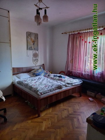 Eladó családi ház, Székesfehérvárott 69.9 M Ft, 3 szobás