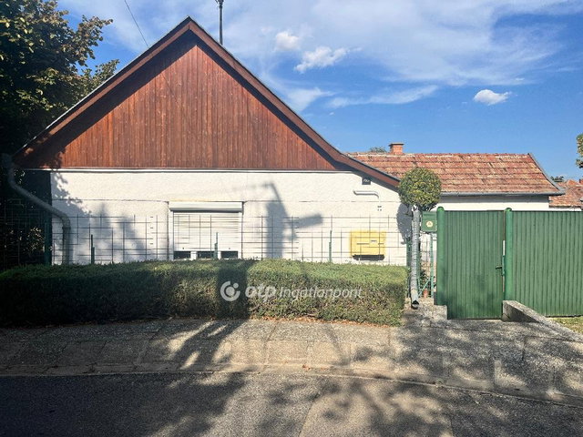 Eladó családi ház, Hevesen 21.99 M Ft, 2 szobás