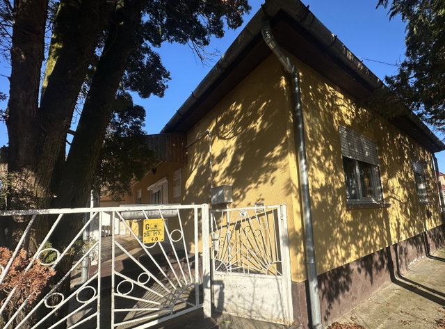Eladó családi ház, Marcaliban 41.9 M Ft, 3+2 szobás