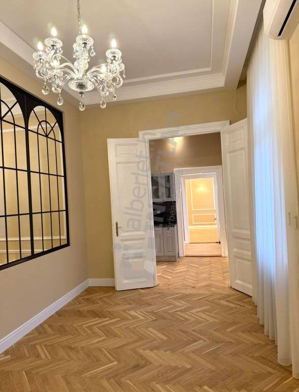 3 bed · 90m² · 580.000 ft