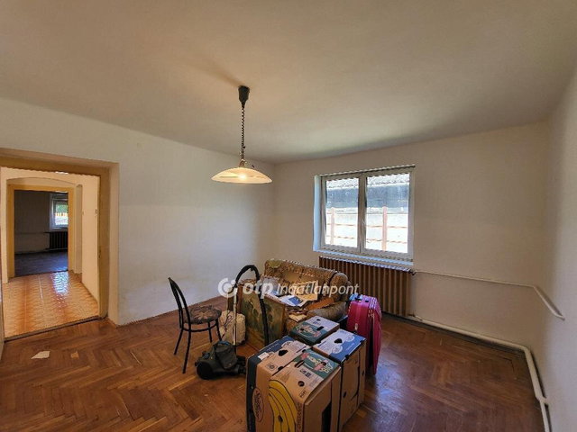 Eladó családi ház, Tamásiban 35 M Ft, 3 szobás