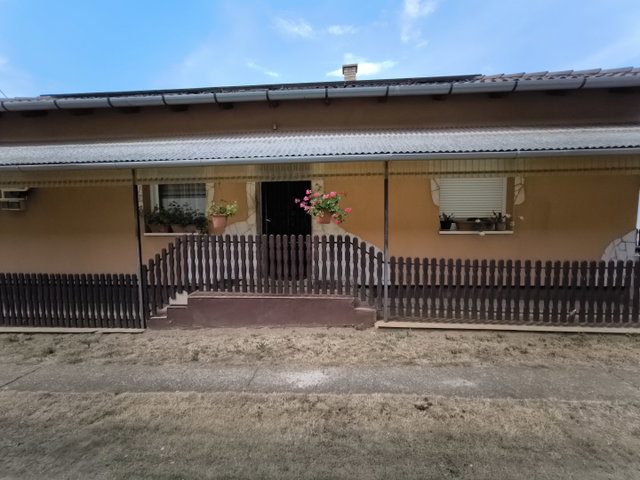 Eladó családi ház, Balkányban, Adonyi úton 62.3 M Ft, 3 szobás