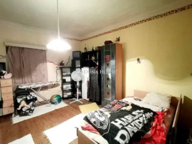 Eladó családi ház, Tolnanémedin 20 M Ft, 4 szobás