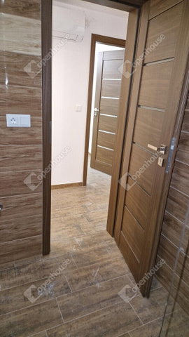 Kiadó üzlethelyiség, Debrecenben 200 E Ft / hó, 4 szobás