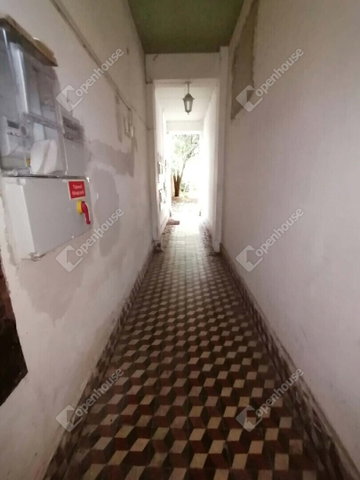 Eladó téglalakás, Győrött 29 M Ft, 1 szobás