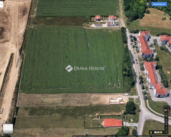 Eladó telek, Pécsett, Mécsvirág utcában 14.9 M Ft