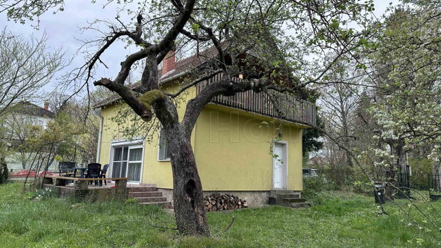 Eladó nyaraló, Balatongyörökön 84.999 M Ft, 4+2 szobás