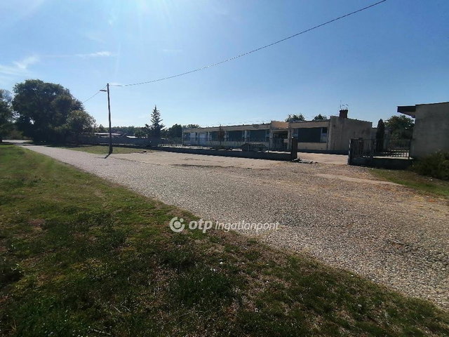 Eladó ipari ingatlan, Csengődön 53.5 M Ft / költözzbe.hu