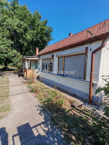 Eladó családi ház, Farmoson, Rákóczi Ferenc utcában 32 M Ft