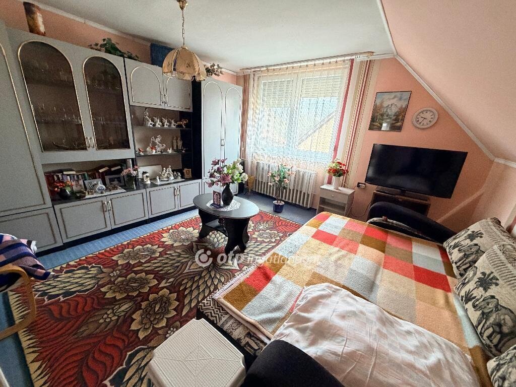 3 bed · 135m² · 98.000.000 ft