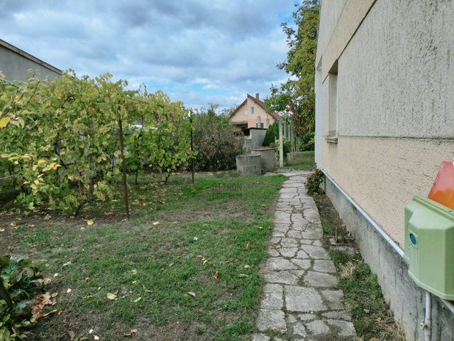 Eladó családi ház, Abdaon 52.99 M Ft, 3 szobás