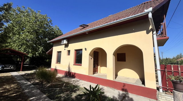Eladó családi ház, Sarkadon 39 M Ft, 5 szobás
