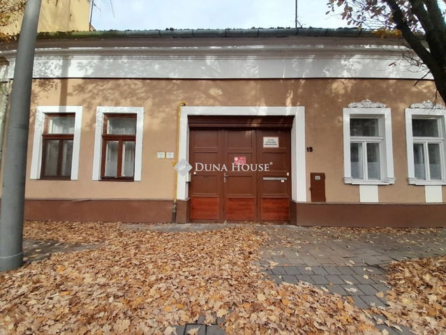 Eladó téglalakás, Békéscsabán, Irányi utcában 39 M Ft