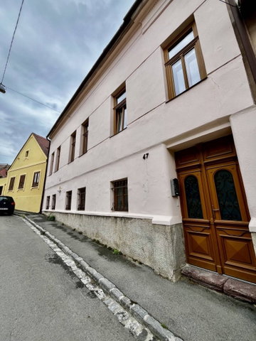 Eladó családi ház, Pécsett 84.9 M Ft, 3 szobás