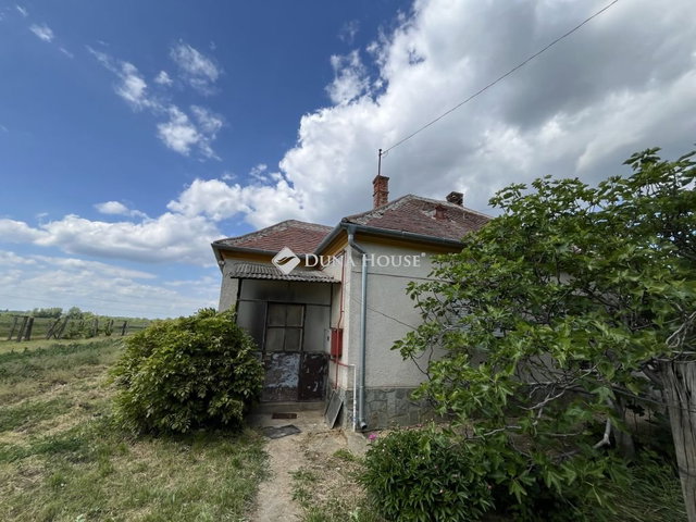 Eladó családi ház, Zsédenyen 27.9 M Ft, 2 szobás